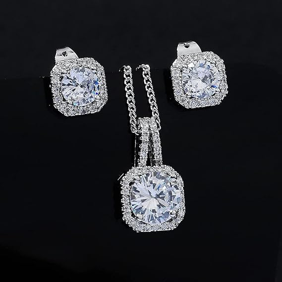 Solitaire Pendant Set
